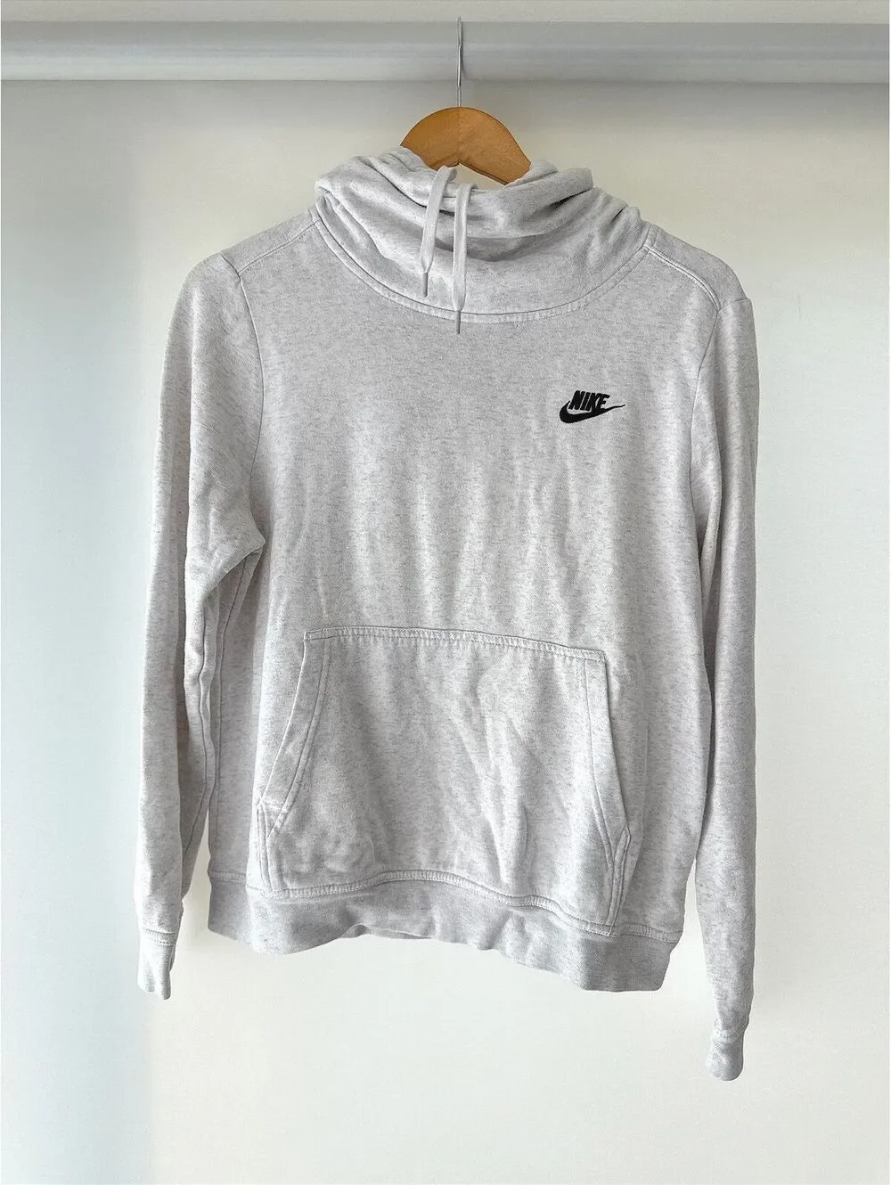 Nike Funnel Neck Hoodie Womens M Cream Pullover Fleece Athleisure Sweatshirt